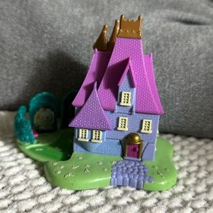 Last Chance - Polly Pocket Vintage Castle 1995